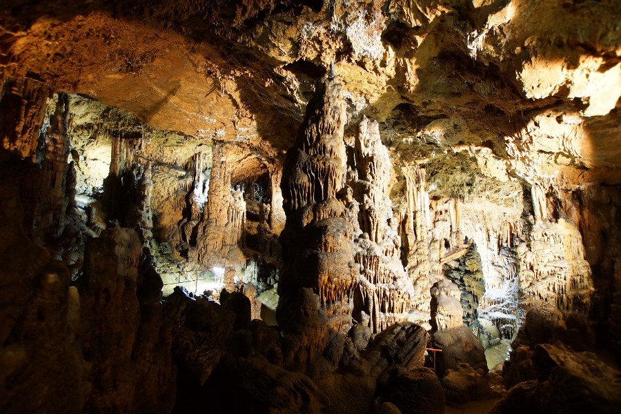 Höhlen und Karst im Weizer Bergland